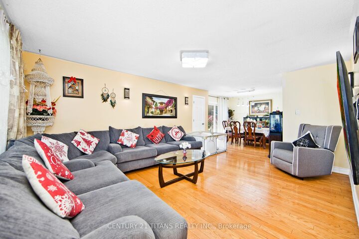 Property Photo: 7606 Netherwood Road ON L4T 2P1