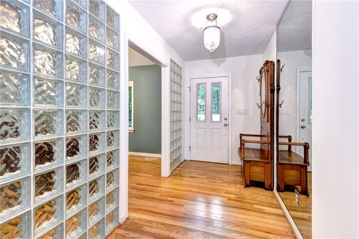 Property Photo: 105 Daingerfield Road VA 23185