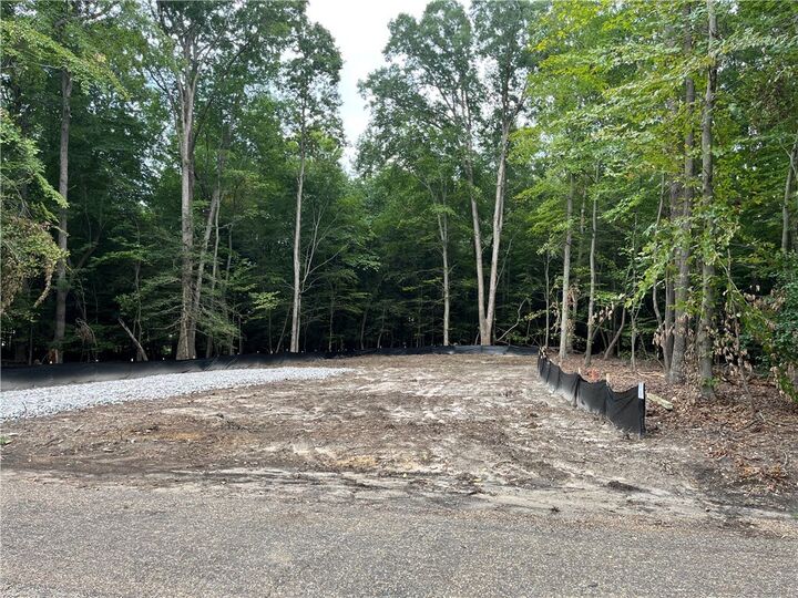 Property Photo: 530 Mill Neck Road VA 23185
