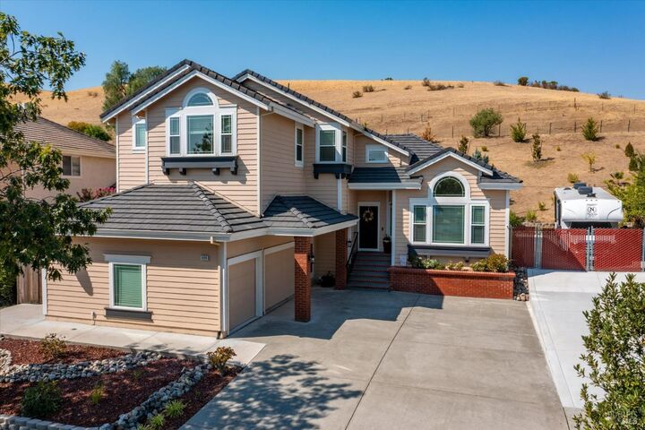 Property Photo: 2225 Hillridge Drive CA 94534