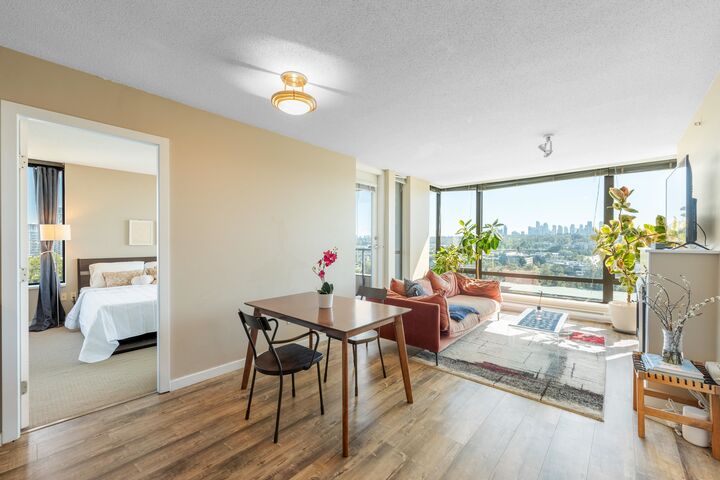 Property Photo: 4178 Dawson Street 1806 BC V5C 4B3