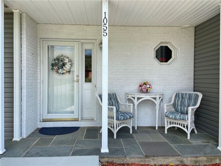 Property Photo:  1055 W Clinton Street  NY 14905 
