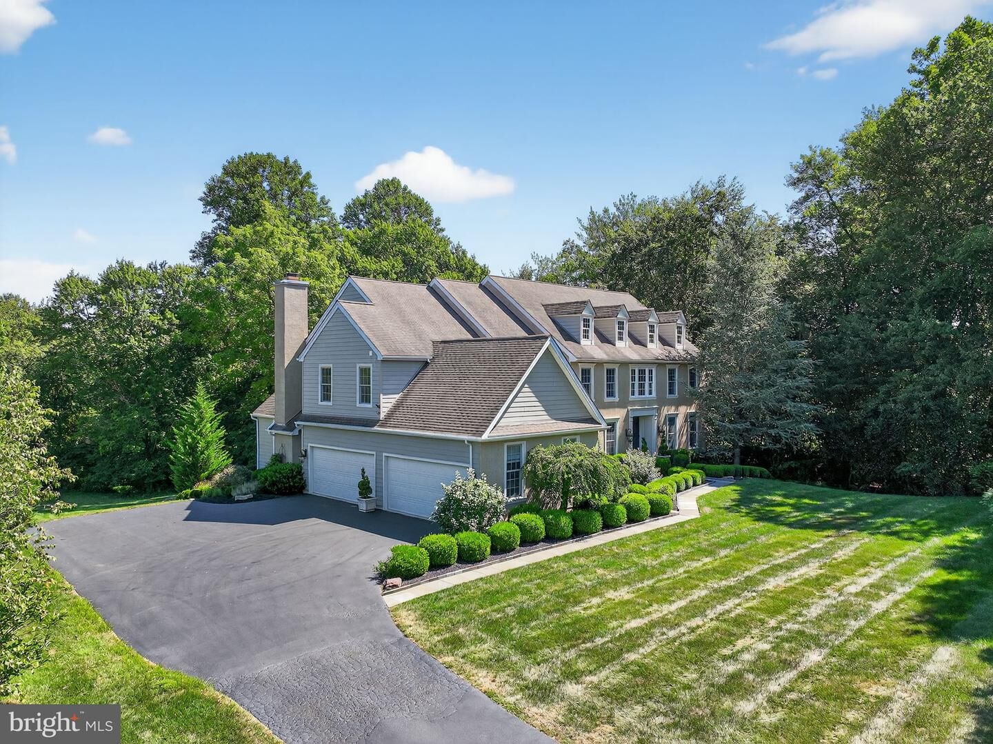Property Photo: 1716 Chantilly Lane PA 19425
