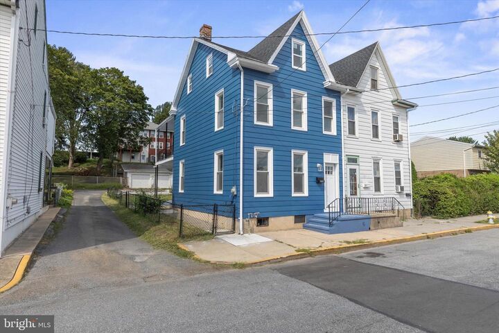 Property Photo: 303 Canal Street PA 17046