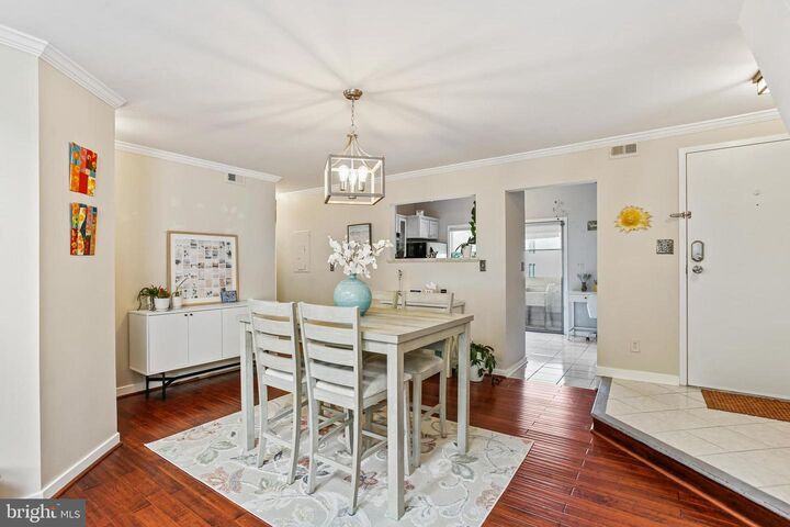 Property Photo: 2010 Quay Village Court 201 MD 21403