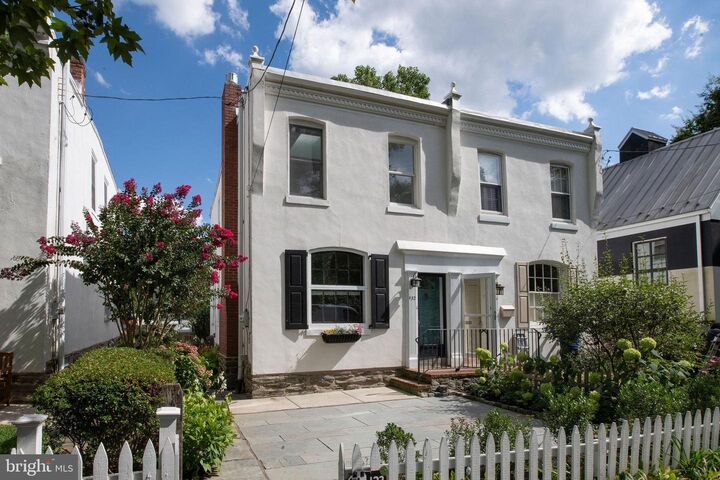 132 W Meade Street  Philadelphia PA 19118 photo