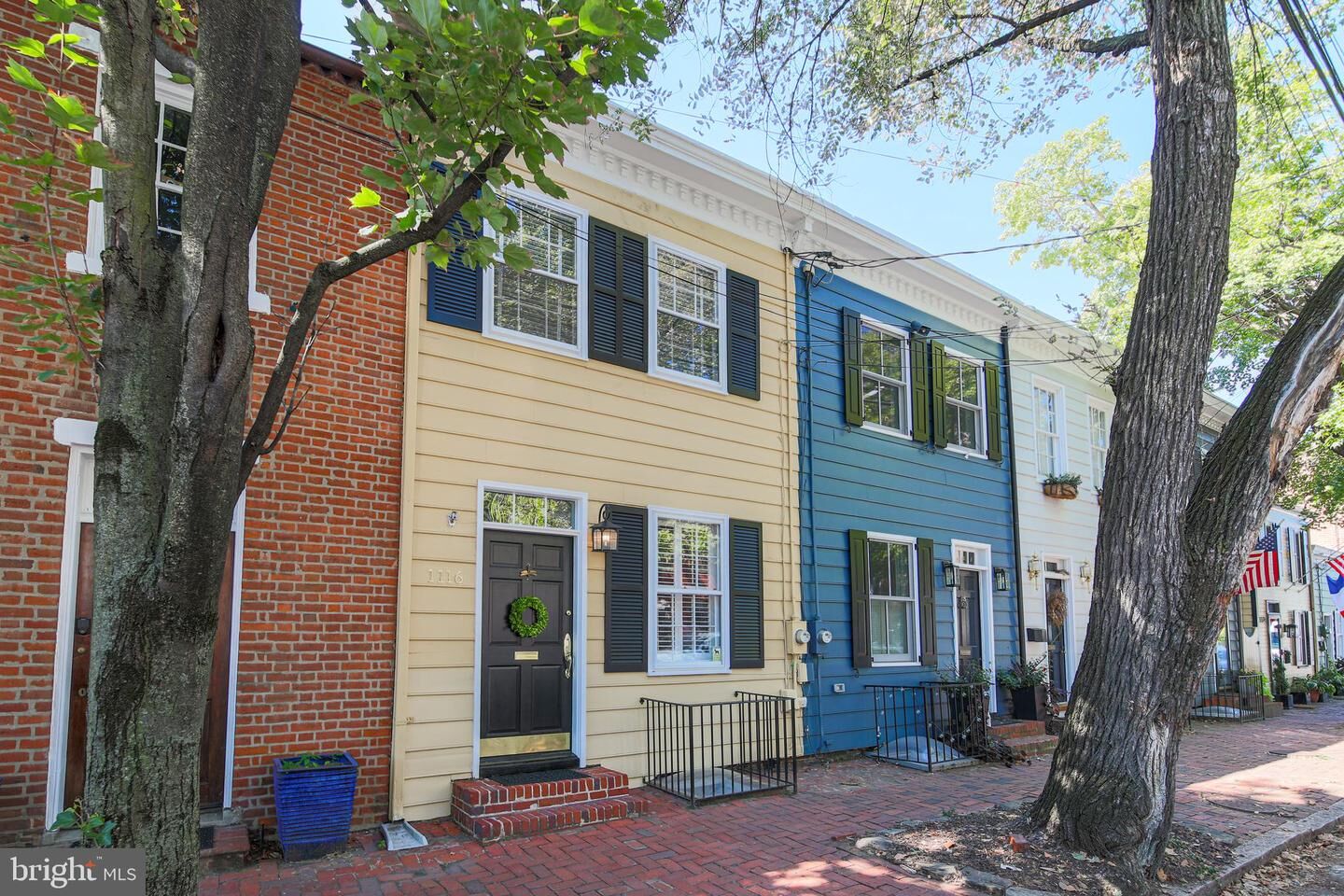 Property Photo: 1116 Prince Street VA 22314