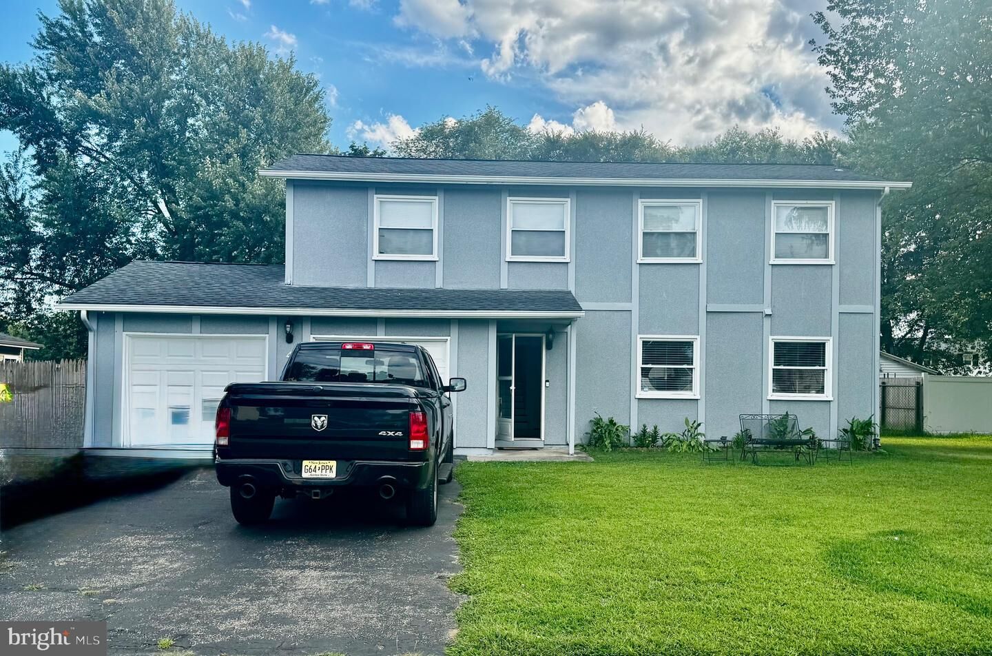 Property Photo:  4 Bedford Court  NJ 08060 