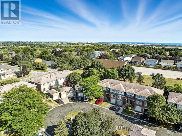 Property Photo: 1801 Nichol Avenue 14 ON L1N 9K1