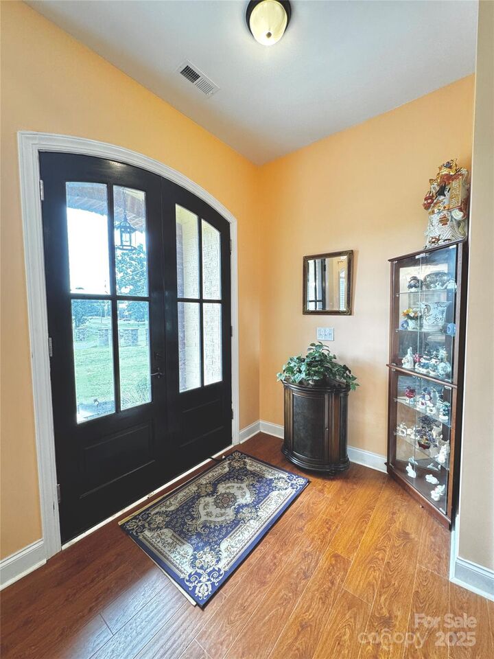 Property Photo:  101 Long Meadows Drive  NC 28086 