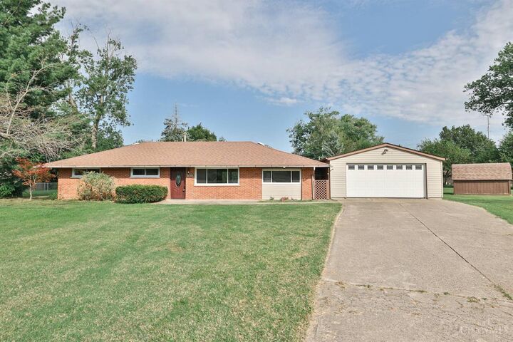 9095 Heather Drive  Centerville OH 45458 photo