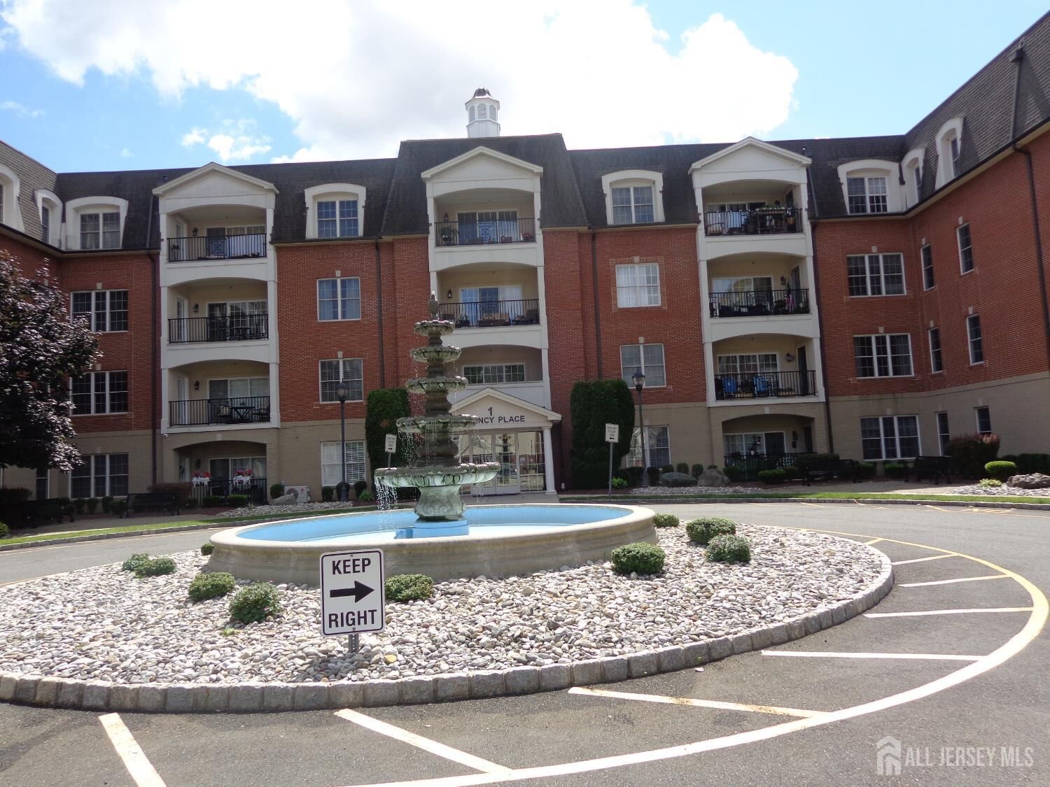 Property Photo:  109 Regency Place  NJ 07095 