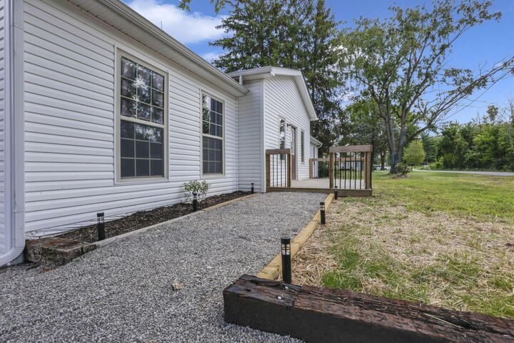 Property Photo: 5170 Fairfield Beach NE Road OH 43076