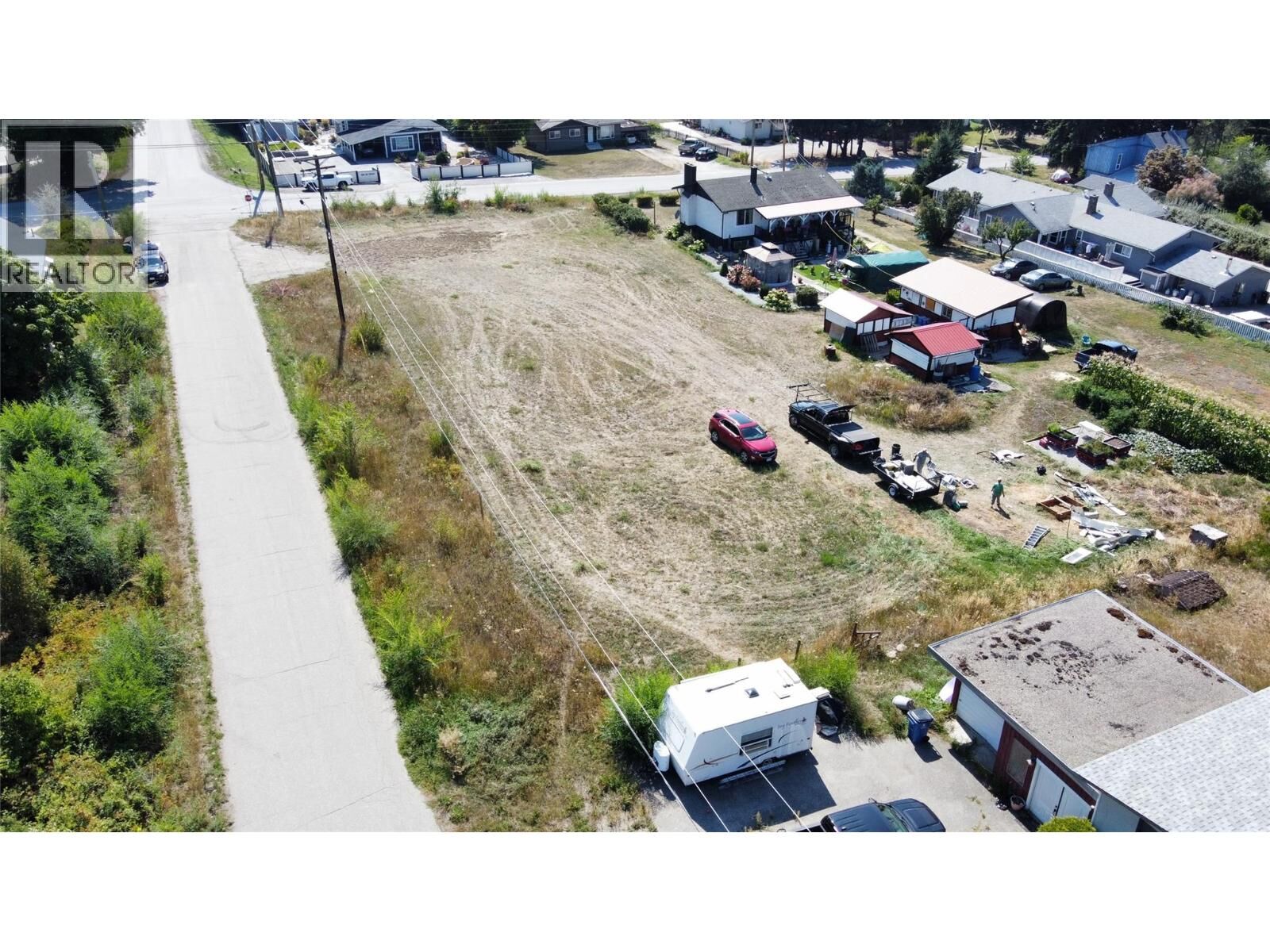 Property Photo:  505 Bx Road  BC V1B 3H9 