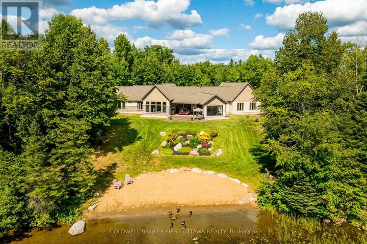Photo de la propriété: 36 Cub Scout Crescent ON K0J 1H0