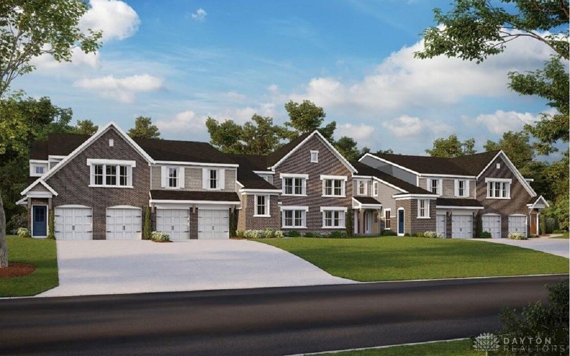 Property Photo: 453 Bethpage Way 7-204 OH 45036