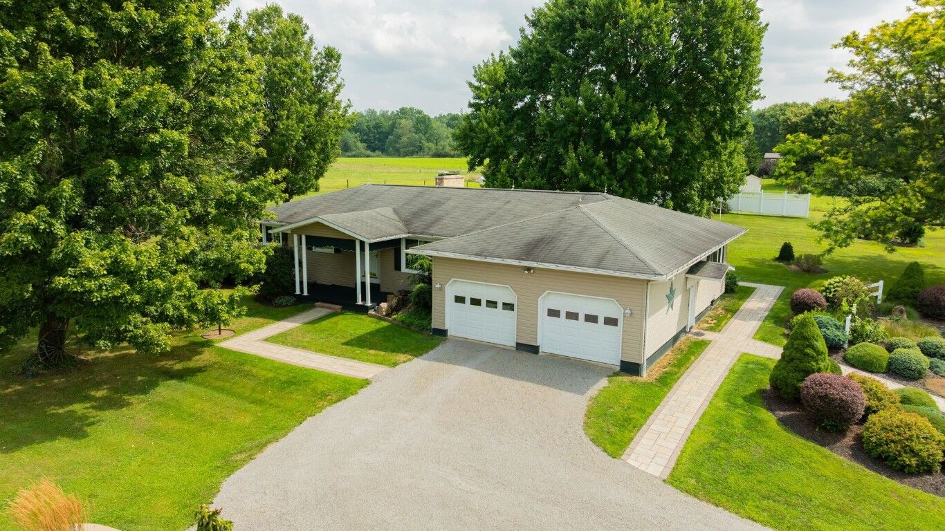 Property Photo:  946 Crouser School Road  PA 16145 