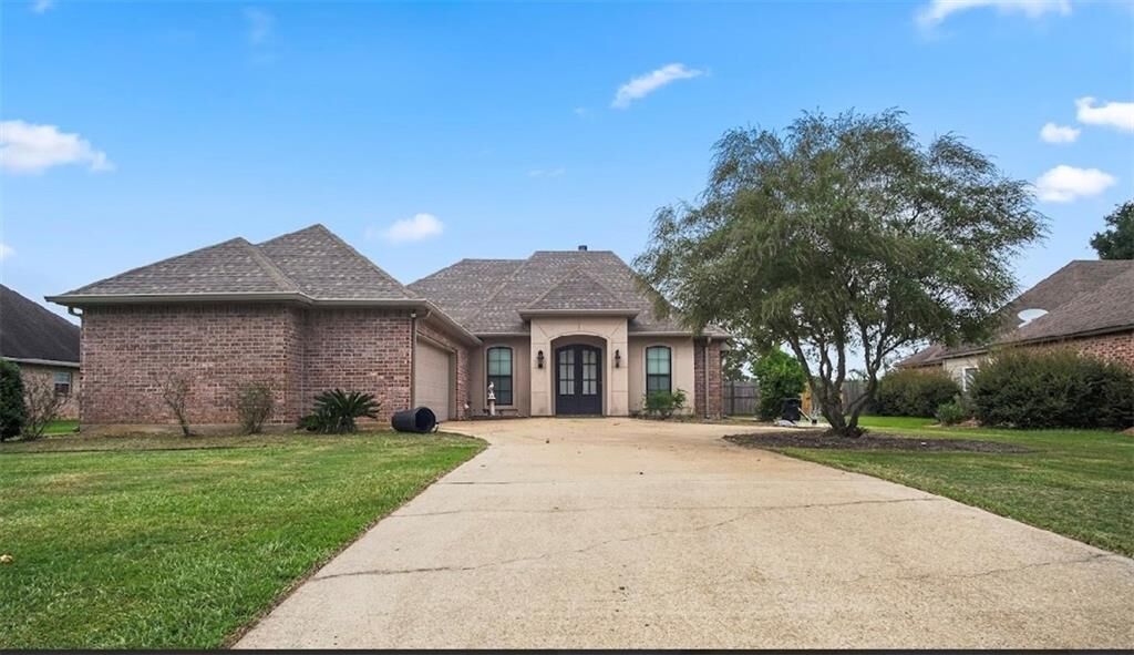 Property Photo:  111 Clubhouse Drive  LA 71485 