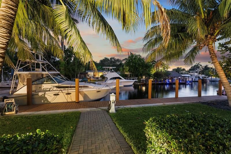 Property Photo: 1304 Orange Isle FL 33315