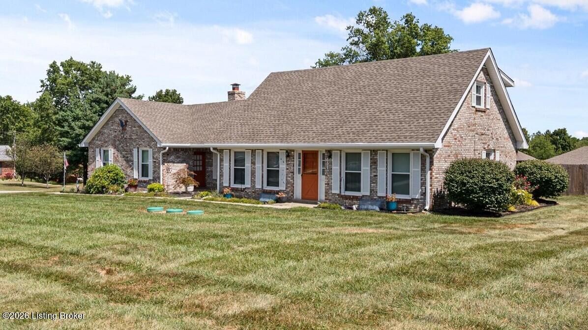 Property Photo:  151 Winding Way  KY 40065 