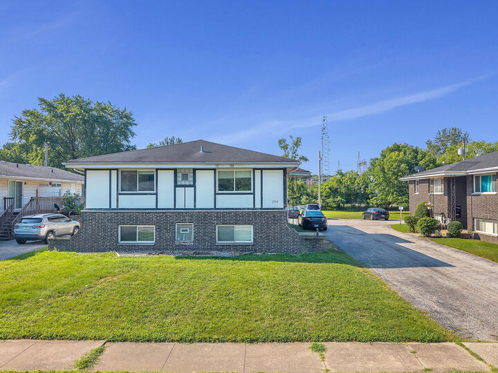 Property Photo:  2910 101st Place  IN 46322