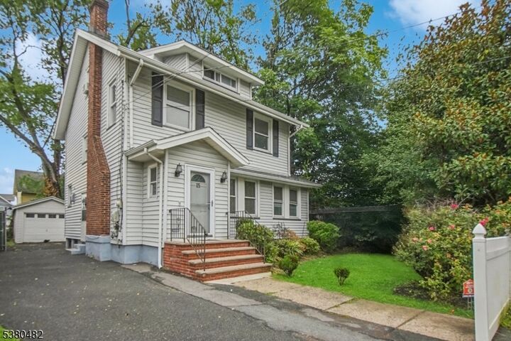 Property Photo: 15 Hollywood Ave NJ 07205