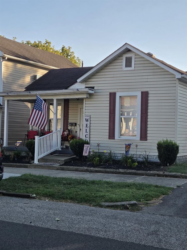 Property Photo: 1014 South 5th Street OH 45638