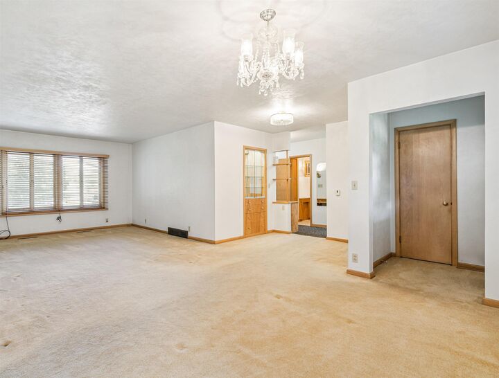 100 Hillside Dr W  Oelwein IA 50662 photo