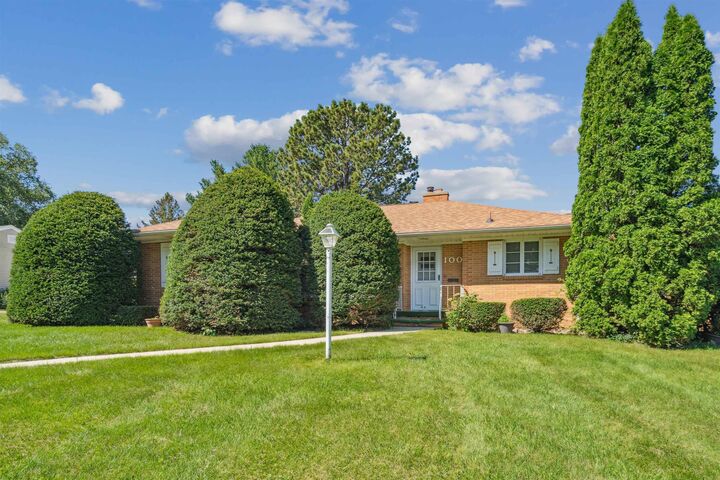 100 Hillside Dr W  Oelwein IA 50662 photo