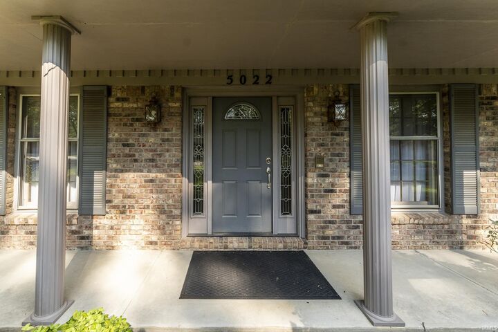 Property Photo: 4022 W Timberwood Drive IN 47630