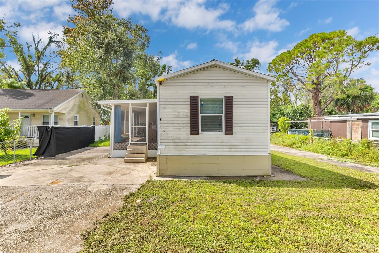Property Photo:  114 2nd Street  FL 32824 