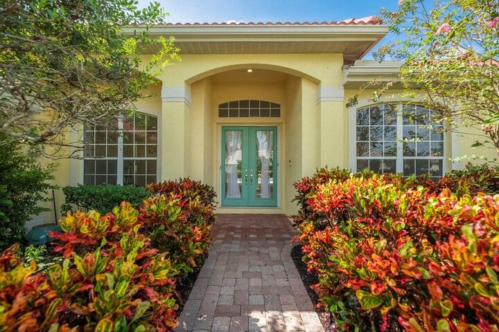 Property Photo: 6124 Stillwater Court FL 34201