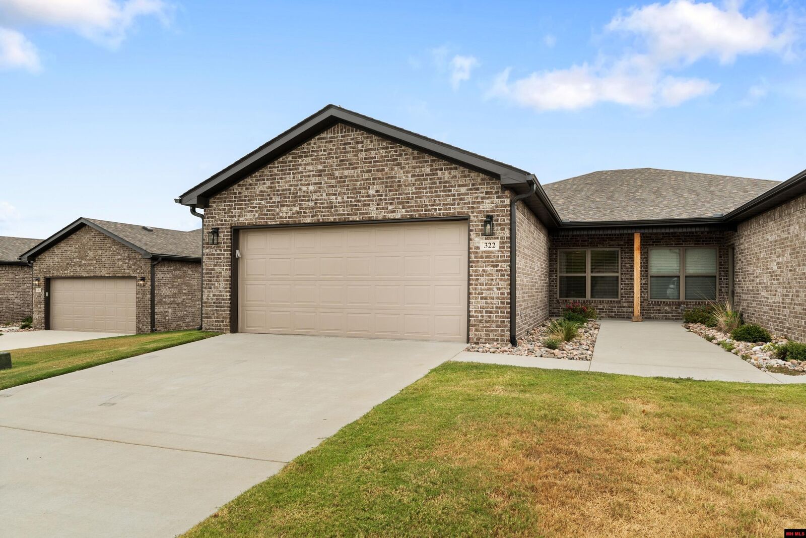 Property Photo: 322 Turnberry Court AR 72653