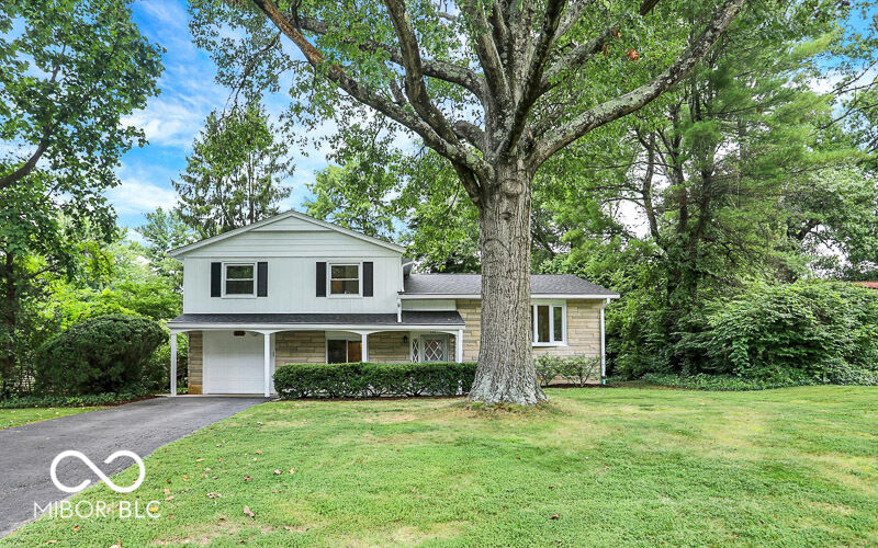 Property Photo: 103 N Lexington Drive IN 47408