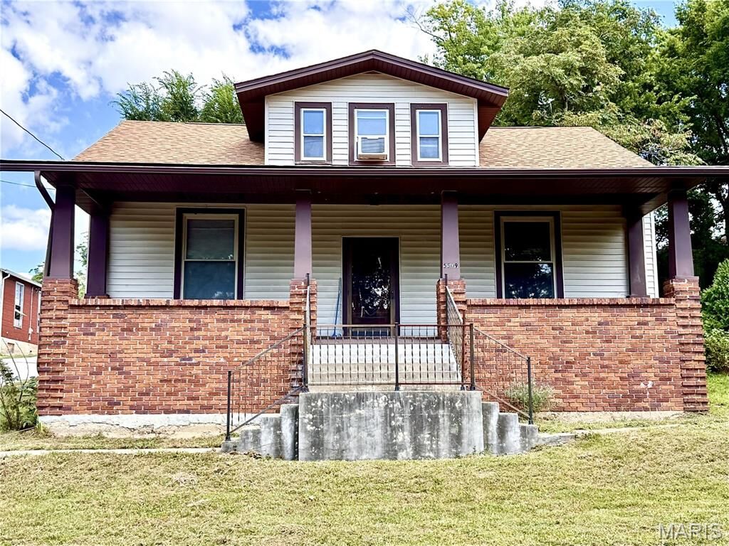 Property Photo: 5509 Walnut Street MO 63322