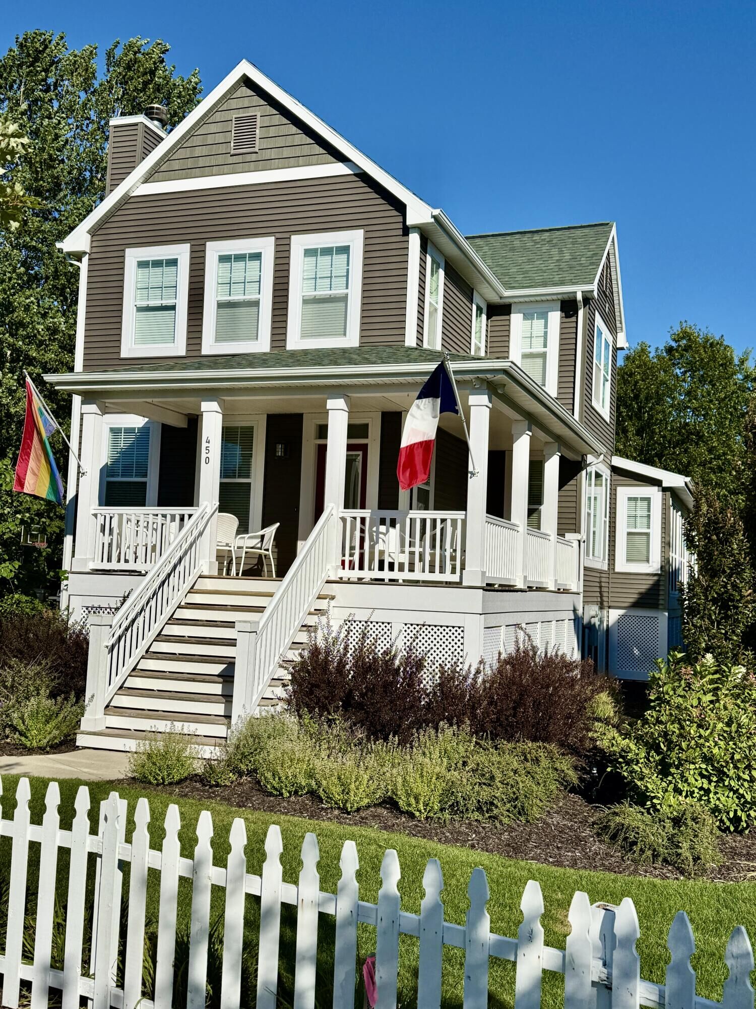 Property Photo: 450 Summer Grv Drive MI 49406