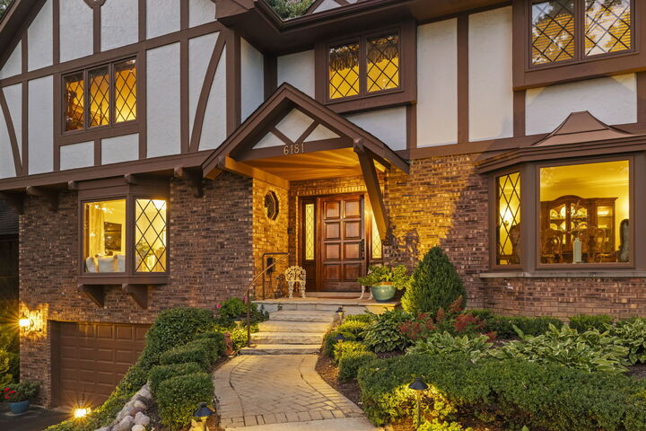 Property Photo: 6181 Shorewood Court IL 60532