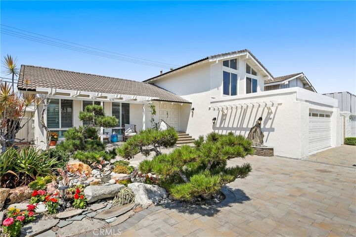 Property Photo: 5911 Langport Circle CA 92649