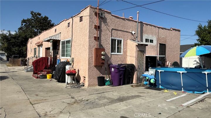 Property Photo:  42 W Mountain View Street  CA 90805 