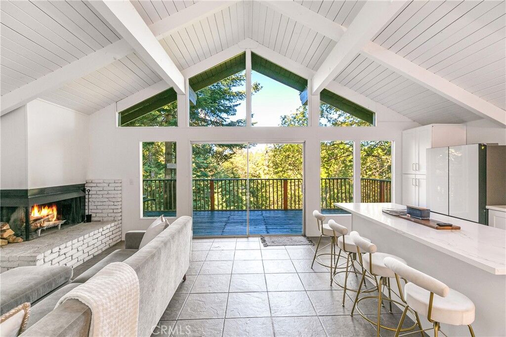 Property Photo:  628 Rose Lane  CA 92391 