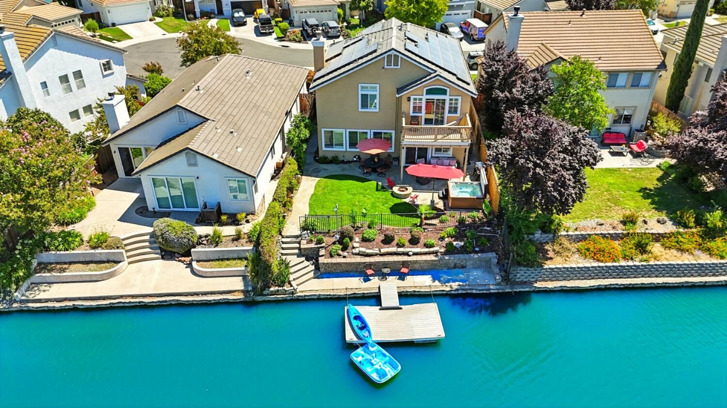 Property Photo: 29 Windcatcher Court CA 95834