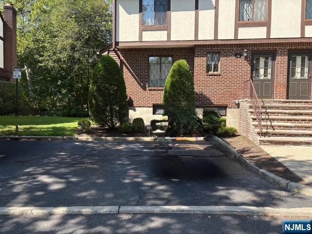 Property Photo:  48 Holiday Court  NJ 07675 