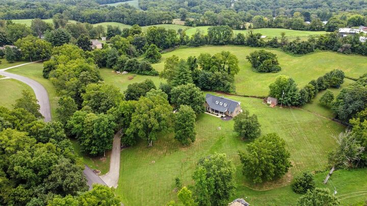 Property Photo: 4120 Idlebrook Lane KY 41005