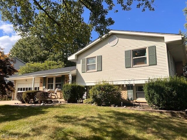 Property Photo: 1064 Elmarna Avenue OH 44805