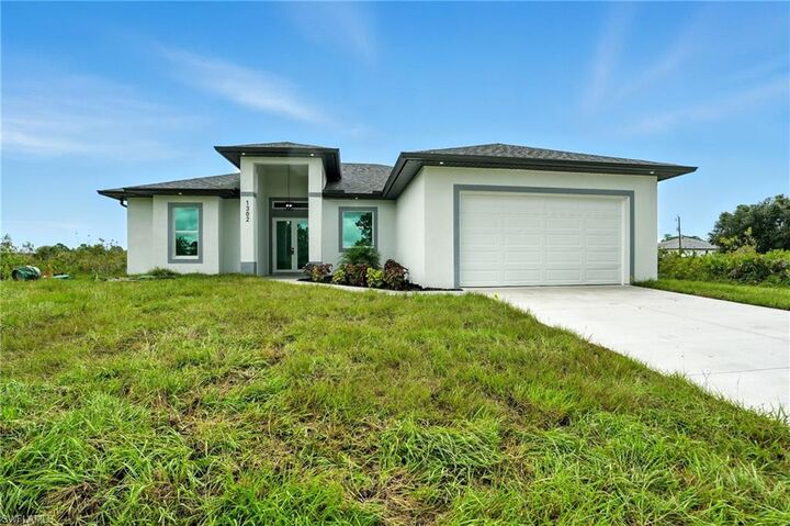 Property Photo:  1302 Plumosa Ave  FL 33972 