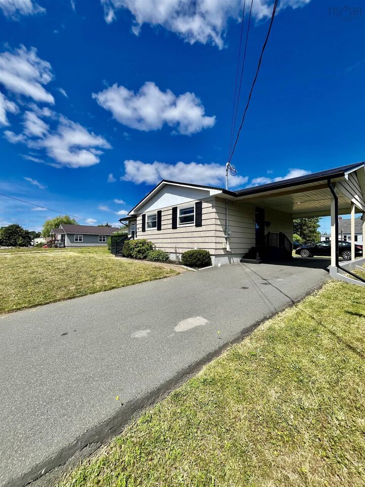 Property Photo:  72 Acadia Avenue  NS B0K 1S0 