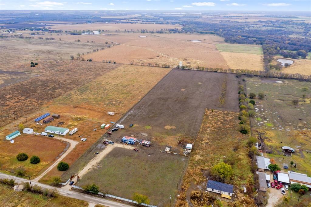 Property Photo:  4950 County Road 212  TX 76009 