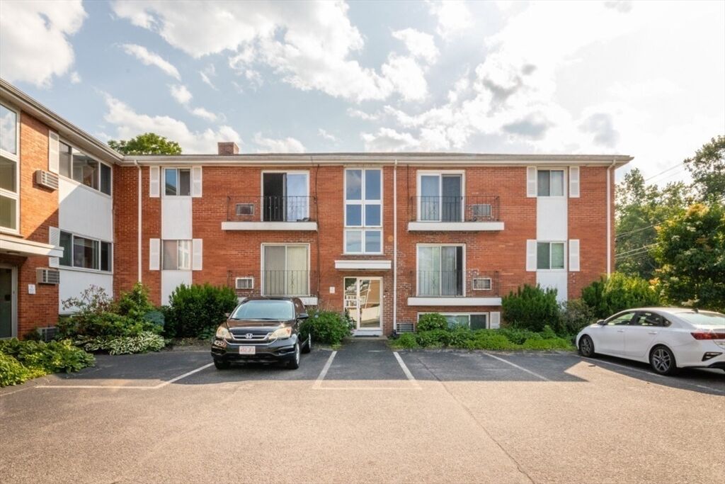 Property Photo:  3 Endicott Street 01  MA 02062 