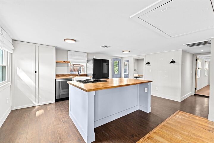 Property Photo:  10 Lake Shore Avenue  MA 02360 
