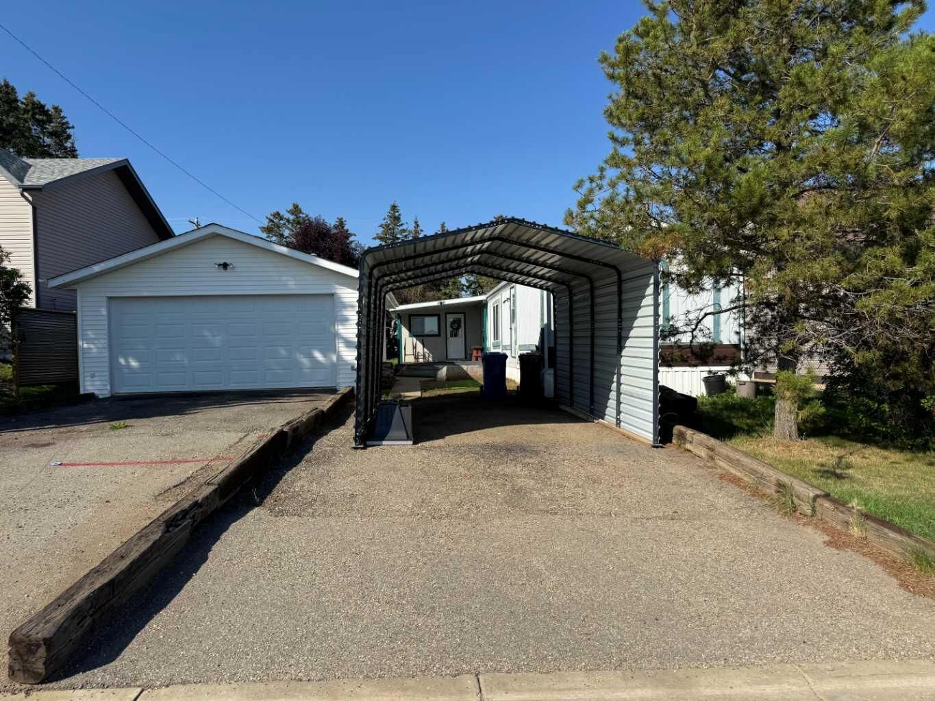 Photo de la propriété:  4406 46 Street  AB T0H 3G0 